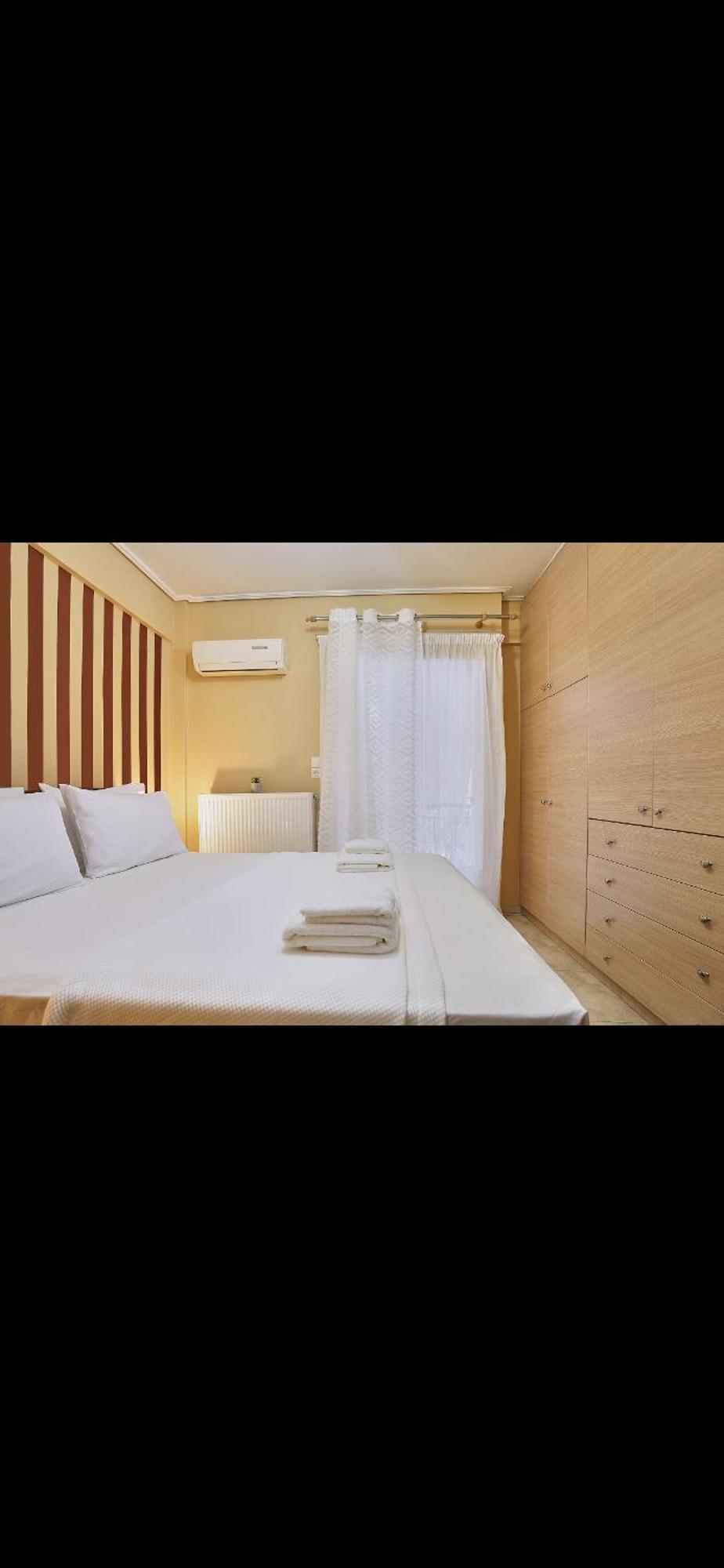 Cozy Next To The Port! *